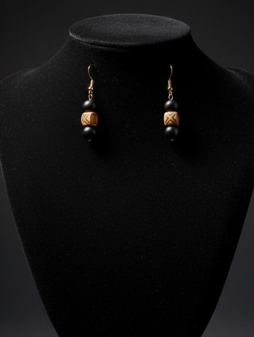 NWT Black and Brown Beaded Dangle Earrings